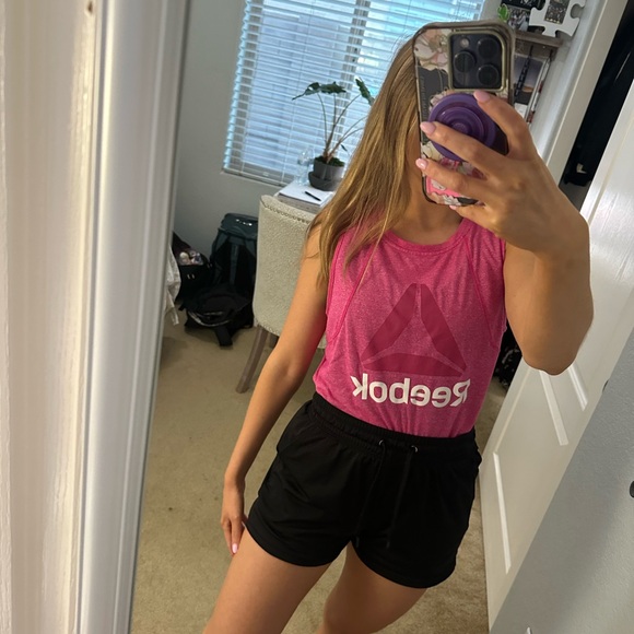 This does not fit me anymore. I wear mostly XS now. Worn approx 3x. - Picture 3 of 5